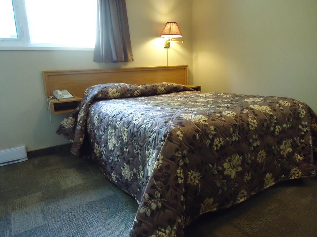 Lake-Vu Motel Kenora Bilik gambar