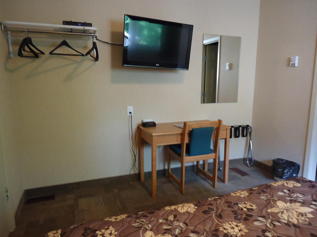 Lake-Vu Motel Kenora Luaran gambar