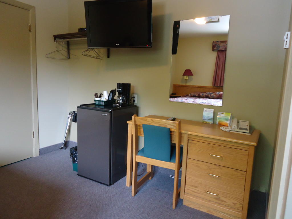 Lake-Vu Motel Kenora Bilik gambar